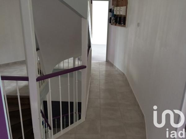 Immeuble à vendre 475 m² Longueville