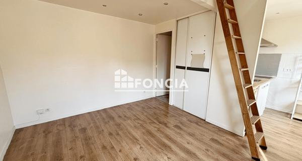 Location Studio 17.6 m² - Igny 91430