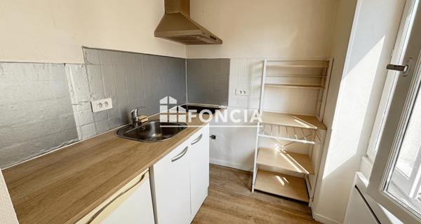 Location Studio 17.6 m² - Igny 91430