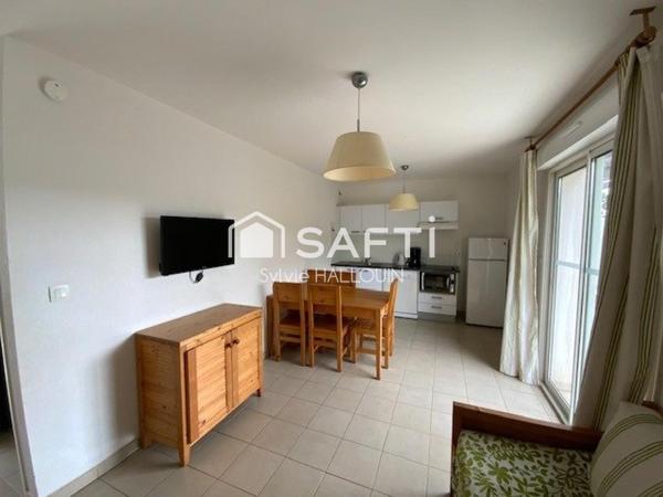 Appartement F2, bord de mer, parking