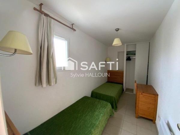 Appartement F2, bord de mer, parking