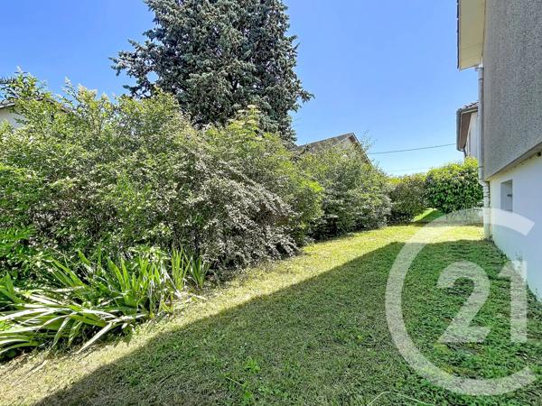 Maison à vendre  6 pièces - 120 m 2   LONGVIC  - 21