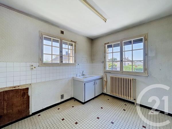 Maison à vendre  6 pièces - 120 m 2   LONGVIC  - 21