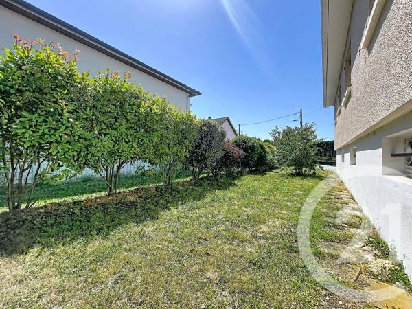 Maison à vendre  6 pièces - 120 m 2   LONGVIC  - 21