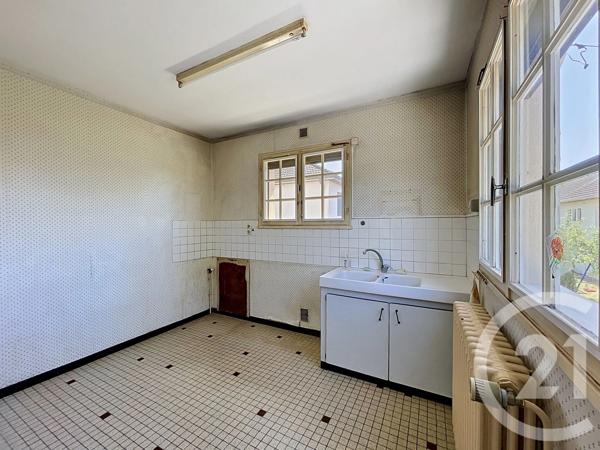 Maison à vendre  6 pièces - 120 m 2   LONGVIC  - 21