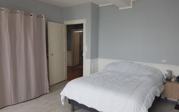 Appartement à louer    3 pièces • 78 m2 Mamers