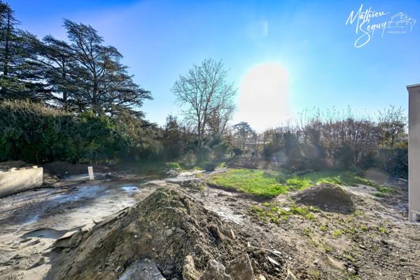 BRINDAS - Terrain borné et viabilisé de 459 m²