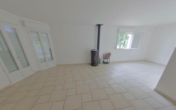 Maison à louer    4 pièces • 101 m2 Cramant