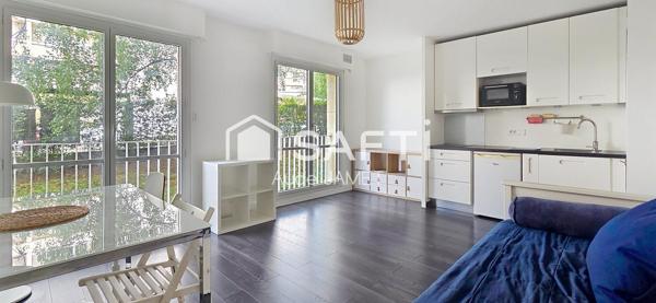 Très beau studio MEUBLÉ ET CLÉ EN MAIN de 28m2 à Versailles Montreuil
