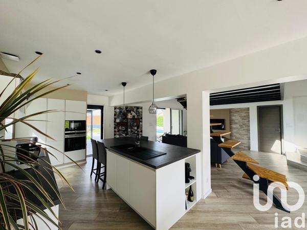 Maison à vendre 6 pièces 130 m² Lissieu