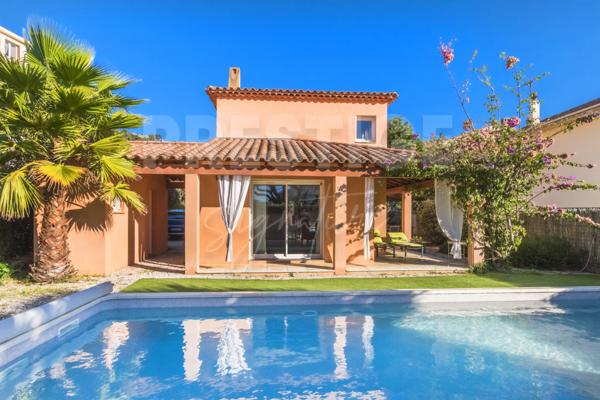 Villa
                                                                                                                                                                                                                                                                                                                        5 pièce(s)                                                                                                                                                                                                          4 chambre(s)                                                                                                                                                                                                          140  m²