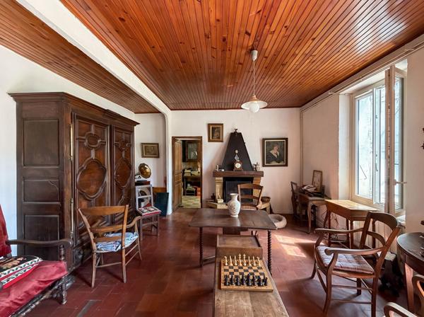 Maison Gardanne T3 77.99 m2 sur 445 m² de parcelle avec possibilité d'agrandissement.