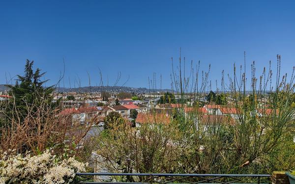 Maison à vendre    5 pièces • 122 m2 Le Passage