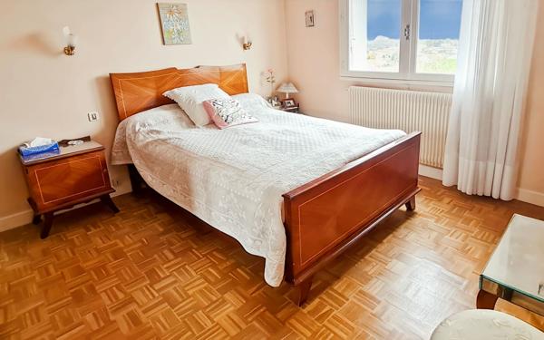 Maison à vendre    5 pièces • 122 m2 Le Passage