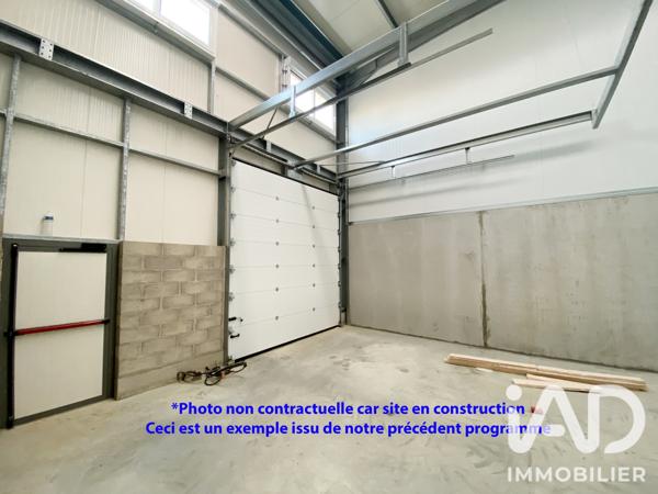 Hangar à vendre 114 m² Chevry-Cossigny