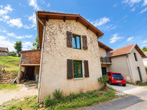 EN EXCLUSIVITÉ – À vendre à Fraisans, maison individuelle spacieuse