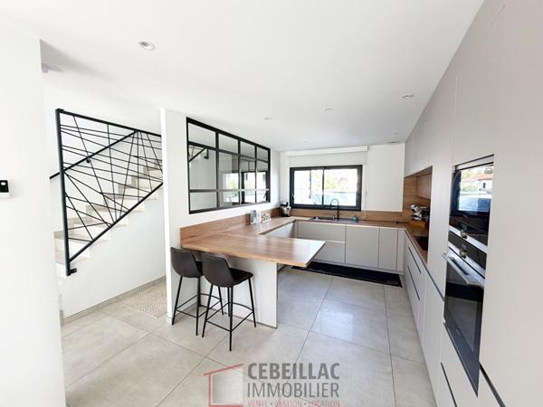 Maison 5 pièce(s) 3 chambre(s) 125 m²
