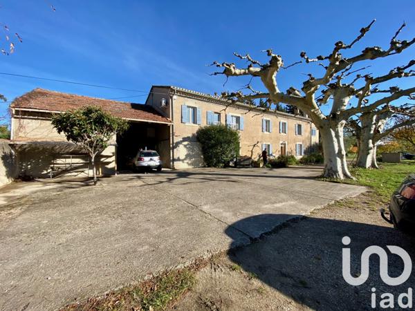 Maison à vendre 18 pièces 370 m² L'Isle-sur-la-Sorgue