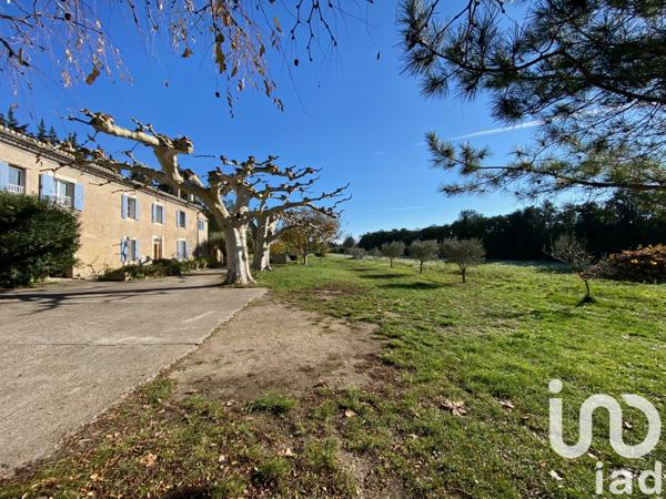 Maison à vendre 18 pièces 370 m² L'Isle-sur-la-Sorgue