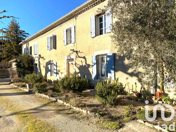 Maison à vendre 18 pièces 370 m² L'Isle-sur-la-Sorgue