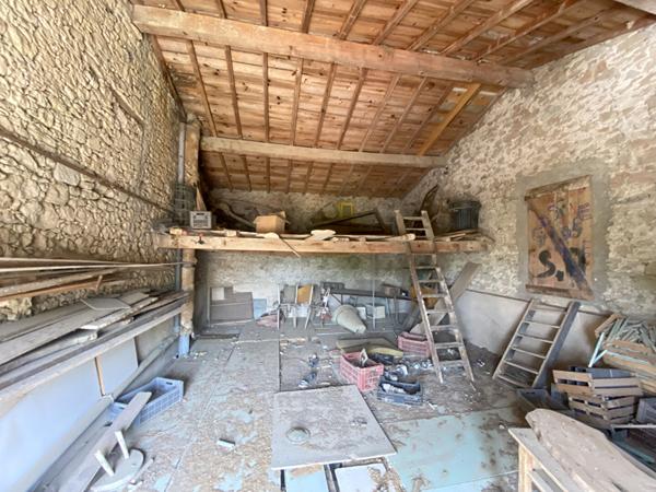 Dépendance 4 pièce(s) 507.61 m2