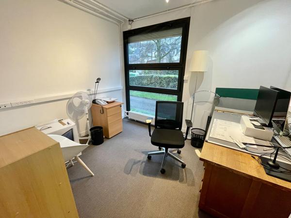 Bureaux a sous-louer à MONT SAINT AIGNAN 76130