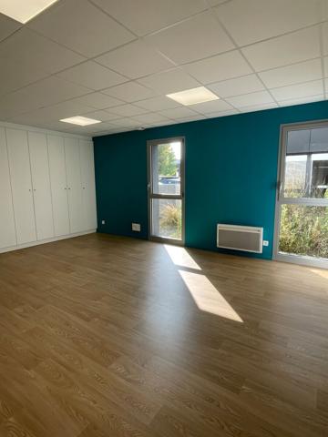 BUREAUX A LOUER 100 M² AURAY