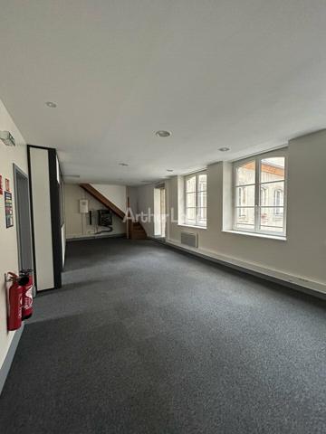 BUREAUX à LOUER de 154 m²