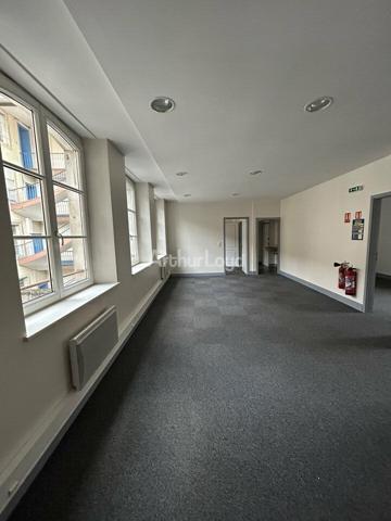 BUREAUX à LOUER de 154 m²