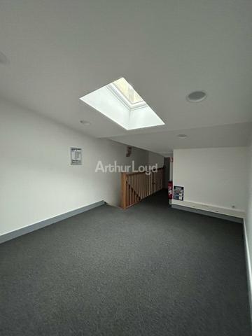 BUREAUX à LOUER de 154 m²