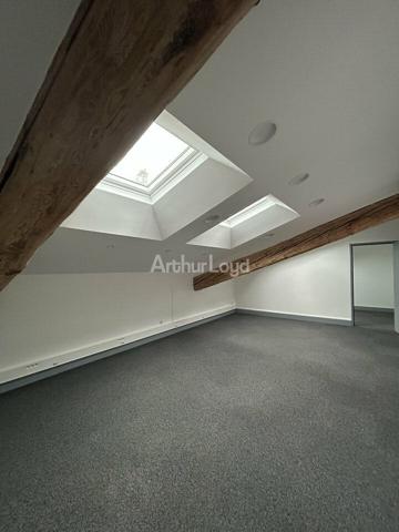 BUREAUX à LOUER de 154 m²