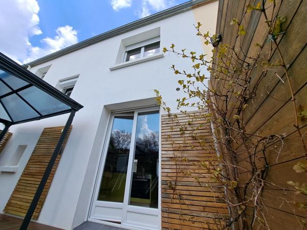 A Louer. Libre le 30/10/2026. Quimper, Quartier Résidentiel pour Maison Meublée avec Jardin