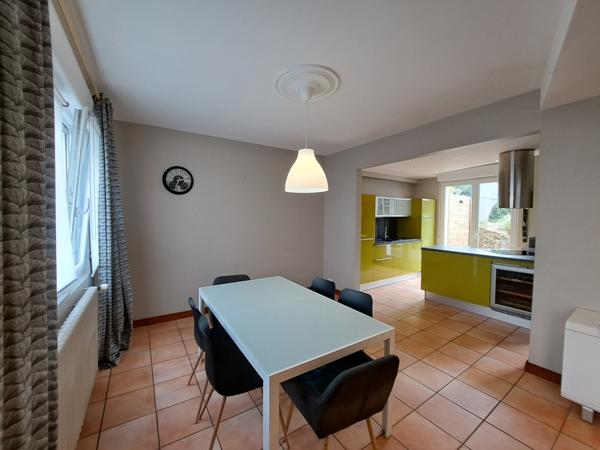 A Louer. Libre le 30/10/2026. Quimper, Quartier Résidentiel pour Maison Meublée avec Jardin