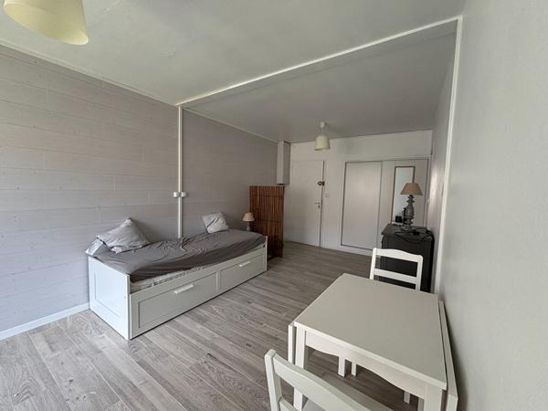 Appartement à louer Bordeaux : 1 pièces, 30m² avec 0 chambre(s) à 750€ - AJP Immobilier Bordeaux Nansouty