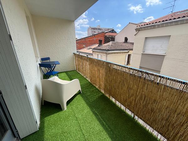 Appartement à louer Bordeaux : 1 pièces, 30m² avec 0 chambre(s) à 750€ - AJP Immobilier Bordeaux Nansouty