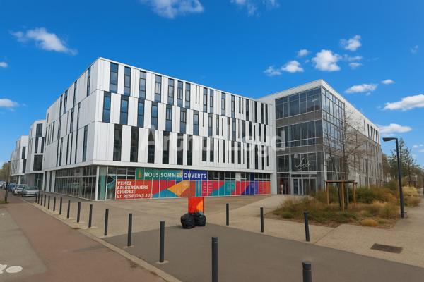Bureaux à louer à Villeneuve d'Ascq proche transports et services