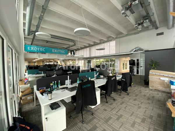 Bureaux à louer à Villeneuve d'Ascq proche transports et services