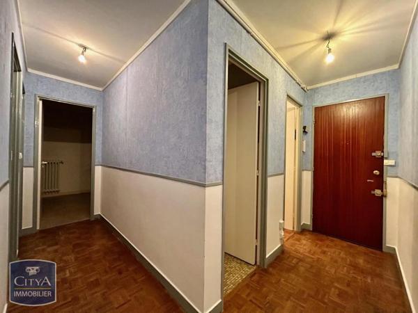 Appartement à louer 3 pièces 61m²