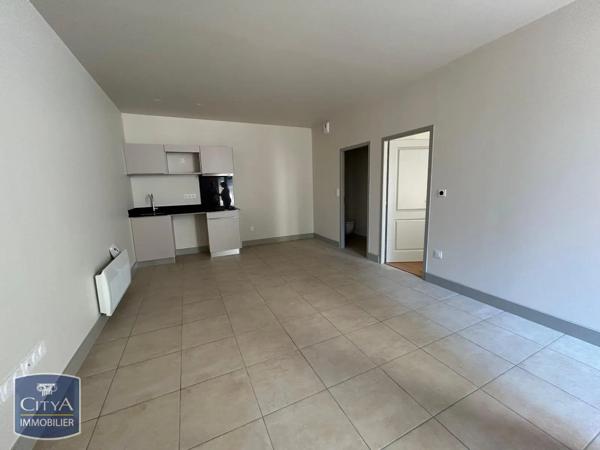 Appartement à louer 2 pièces 43.1m² Dole (39100)