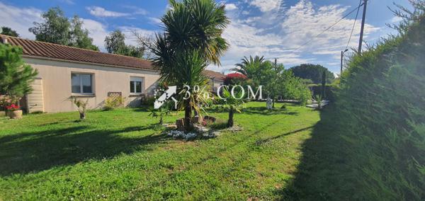 Chantonnay 5 minutes du centre ville Maison de plain-pied de 201 m² au calme  Chantonnay (85110)