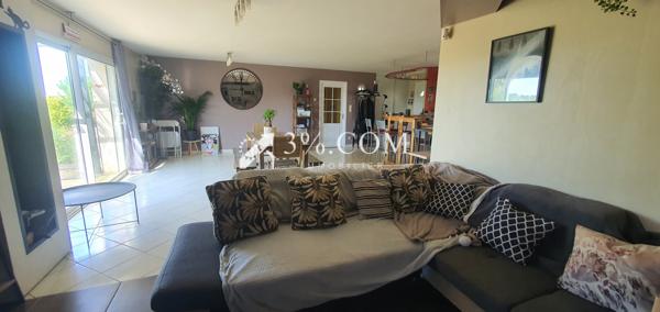 Chantonnay 5 minutes du centre ville Maison de plain-pied de 201 m² au calme  Chantonnay (85110)