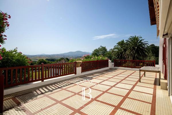 Jatxou, Maison 9 Chambres -  467 m² à vendre