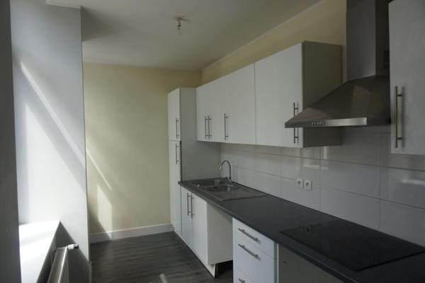 A LOUER : T4 à LILLE • St michel • 1 330 € CC • Réf. G262-93