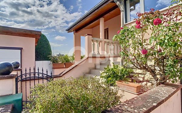 Maison à vendre    5 pièces •  Schlierbach