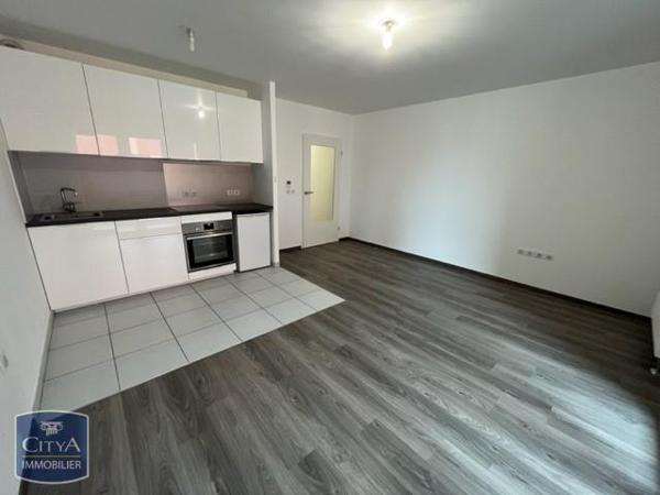 Appartement à louer 1 pièce 34m²