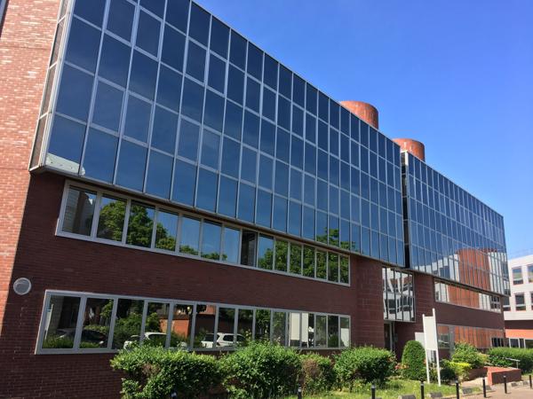 Bureaux à louer au Pecq entièrement rénovés dans parc tertiaire