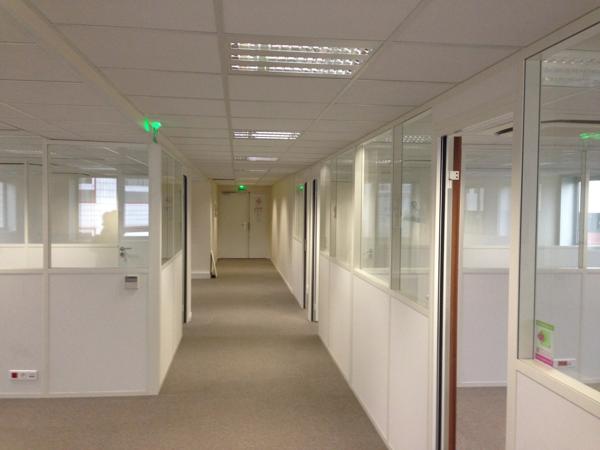 Bureaux à louer au Pecq entièrement rénovés dans parc tertiaire