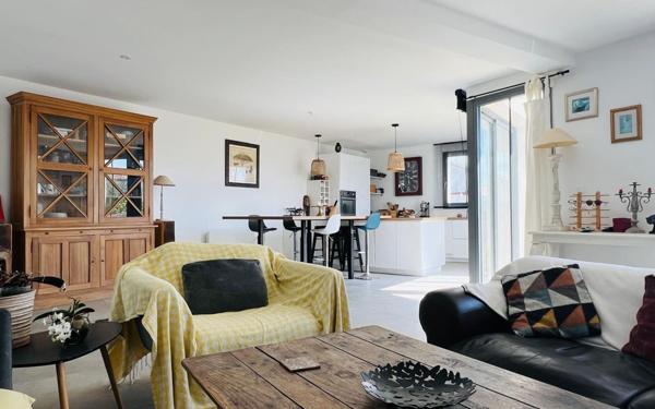 Maison à vendre    4 pièces •  La Flotte