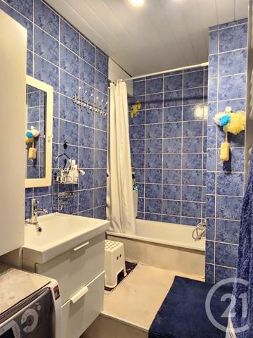 Appartement F5 à vendre  5 pièces - 92,61 m2 VENISSIEUX - 69