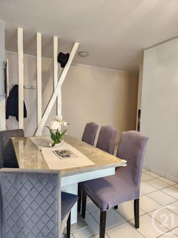 Appartement F5 à vendre  5 pièces - 92,61 m2 VENISSIEUX - 69